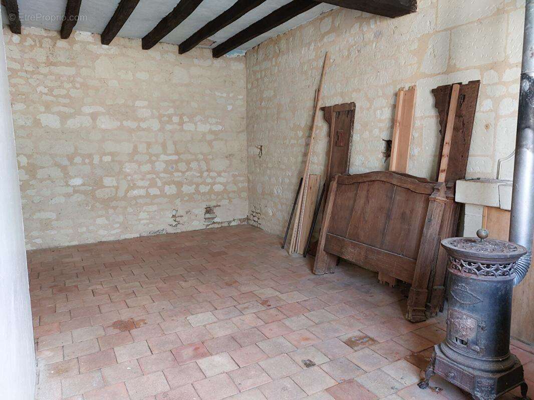 LERNÉ (37500) - Ensembles de Bâtisses à rénover (315 m2) - photo 14
