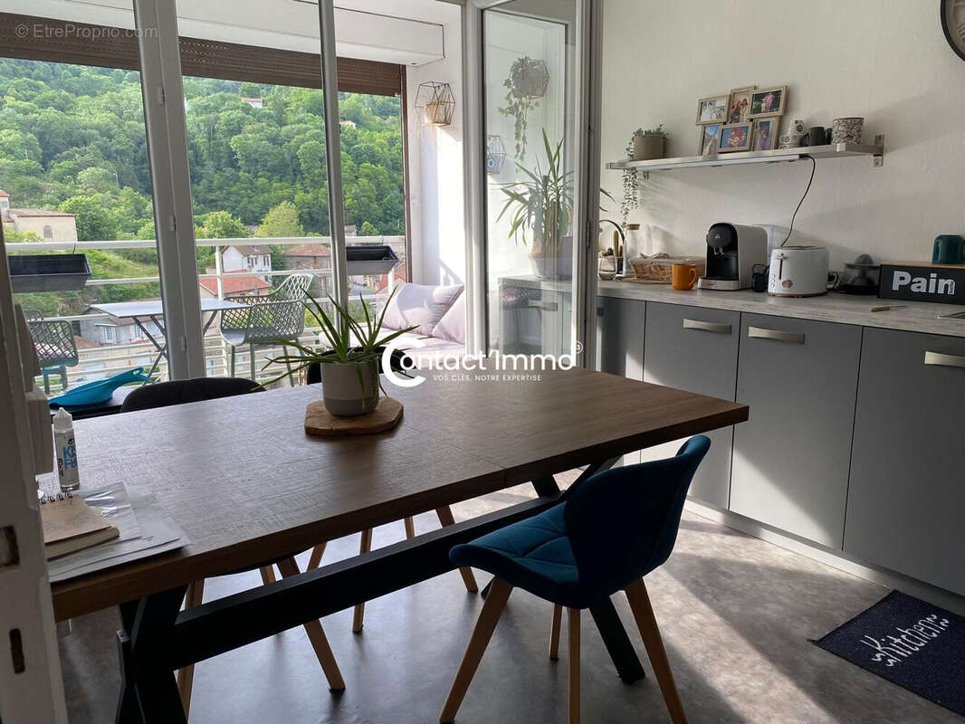 Appartement à THIERS