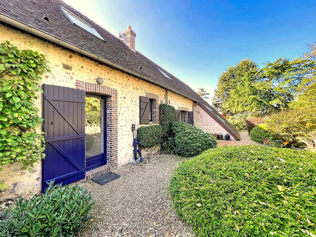 Maison à MANOU