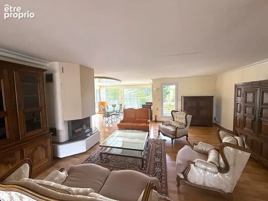 Maison d'architecte sur 702m2 de terrain - photo 4