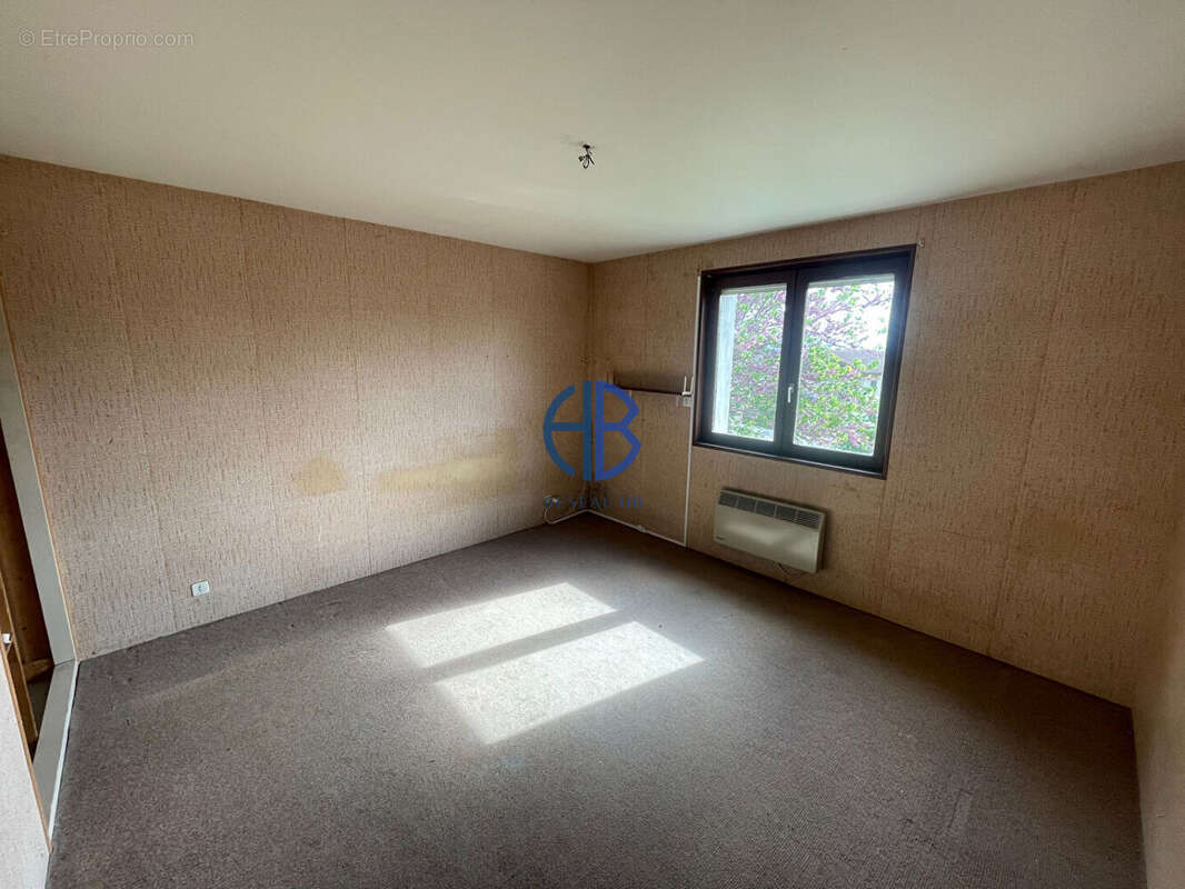 Maison 5 pièces 95 m2 parcelle 873m² - photo 6
