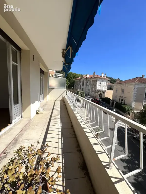 Deux pièces 51.45m2 avec vue mer au Cannet Mairie - photo 4
