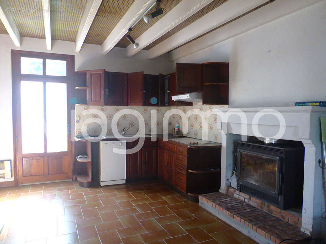 Maison bourgeoise Lairoux 6 pièce(s) 165 m2 - photo 2