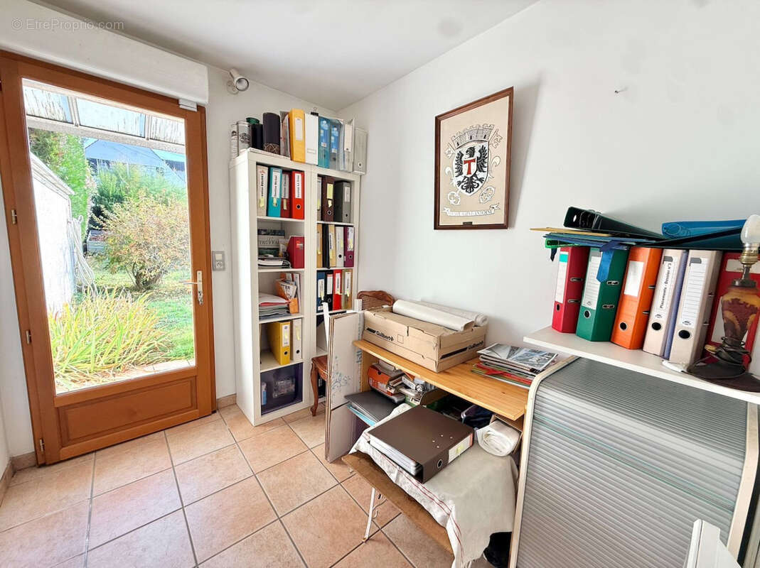 Maison à BOUSSY-SAINT-ANTOINE