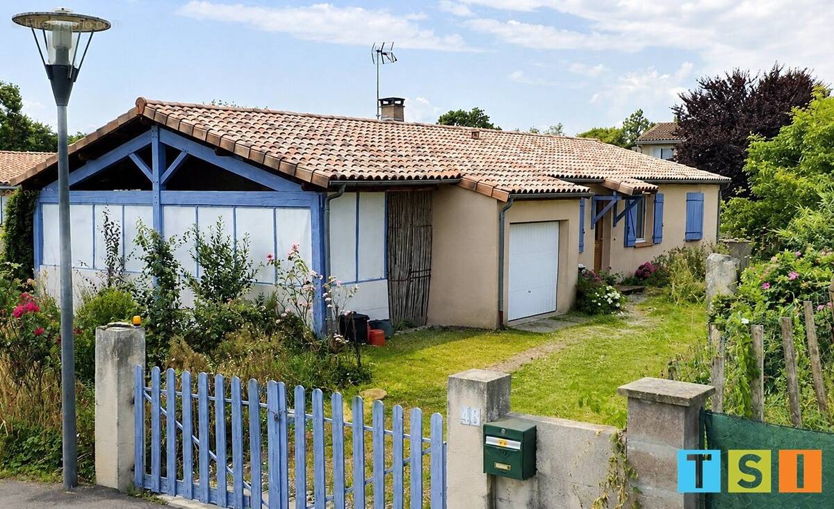 Maison à BEAUCHALOT