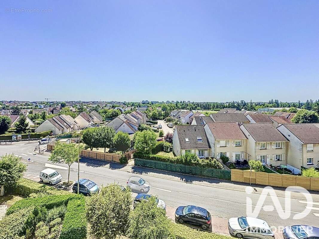 Photo 9 - Appartement à MAINVILLIERS