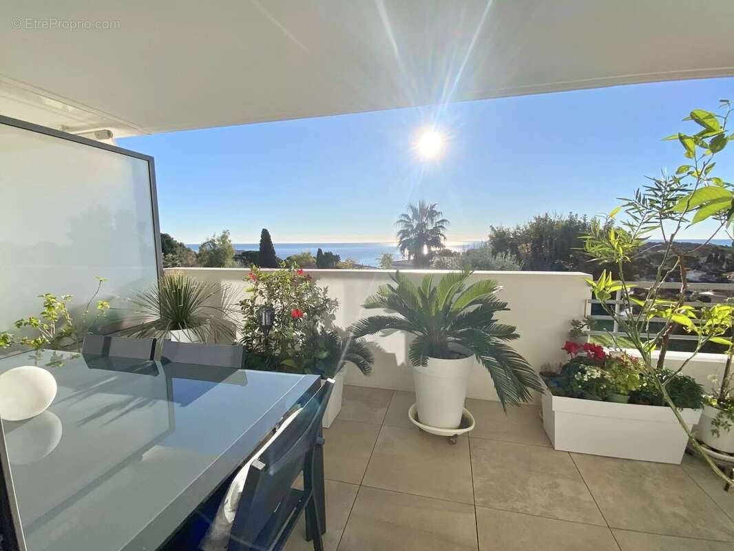 Appartement à ROQUEBRUNE-CAP-MARTIN