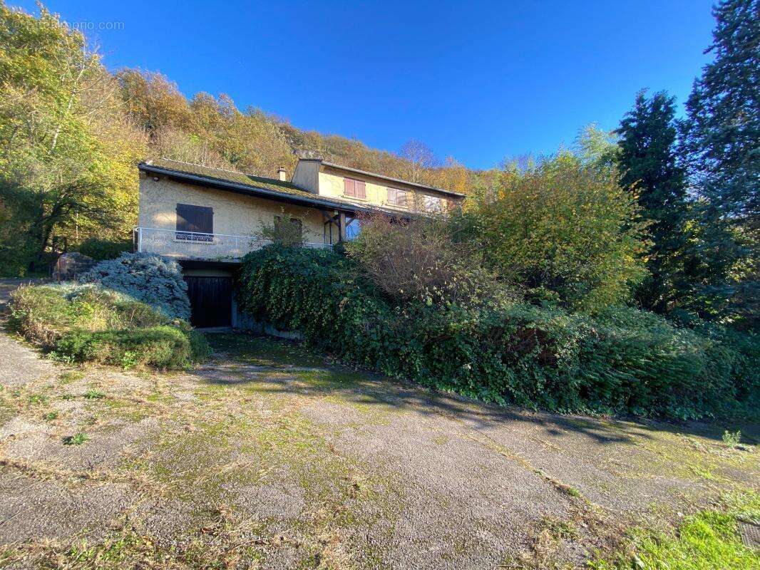 Maison à CREMIEU