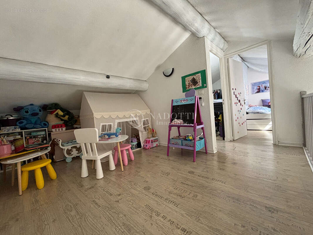 A VENDRE CADENET (84160) Appartement T3 avec stationnement et cave - photo 6