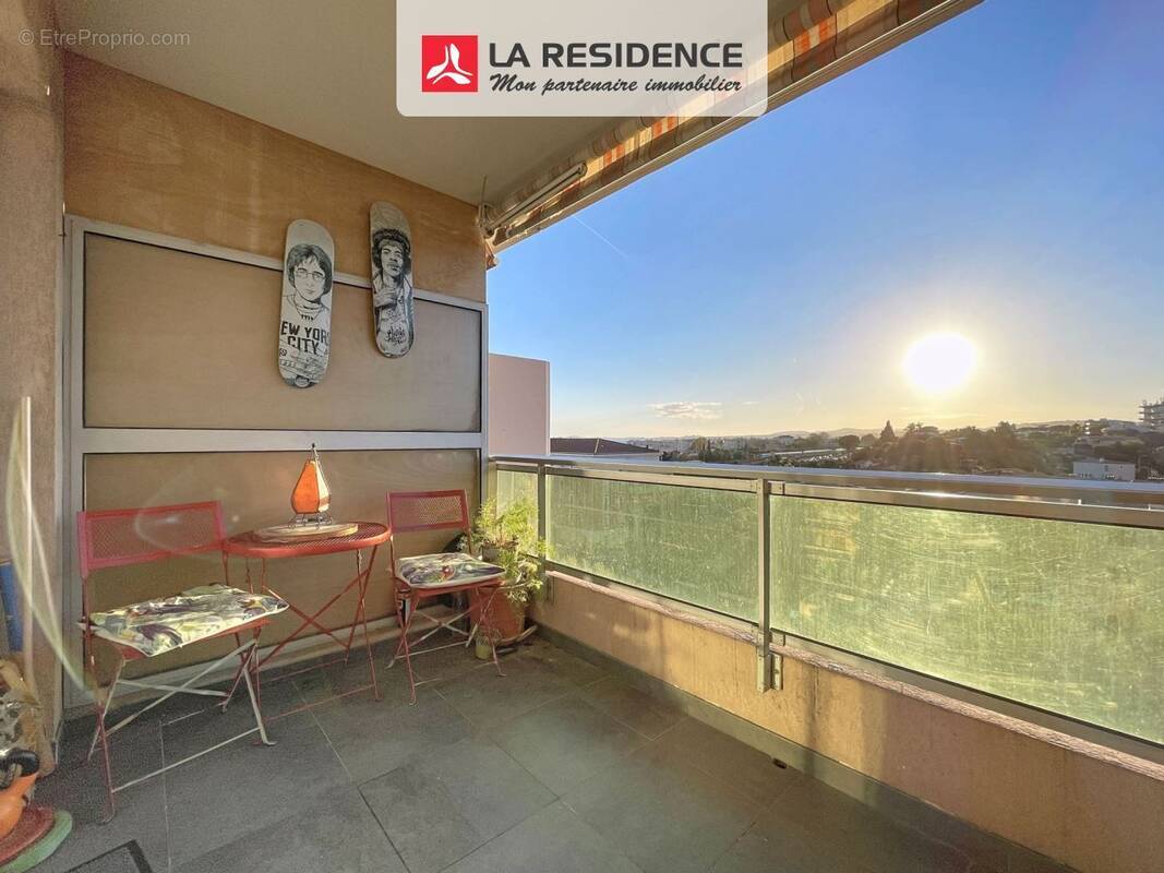 Appartement 30 m² à Cagnes-Sur-Mer  - photo 1