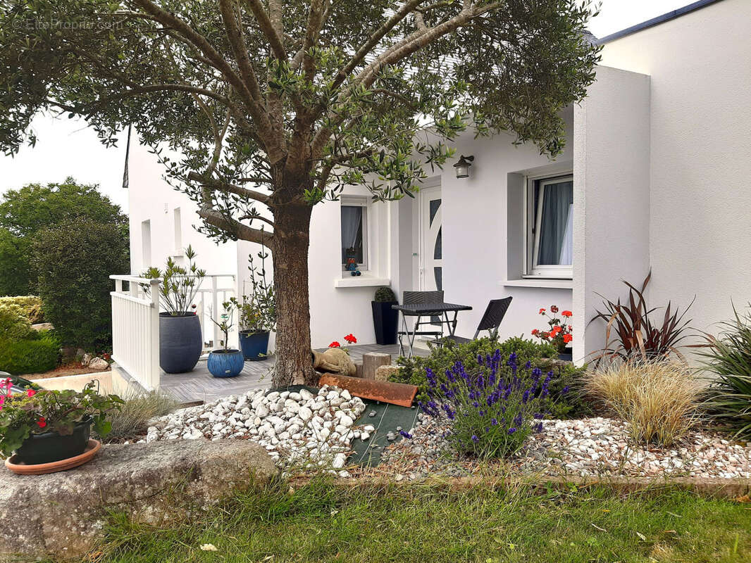 Maison à PLOGASTEL-SAINT-GERMAIN