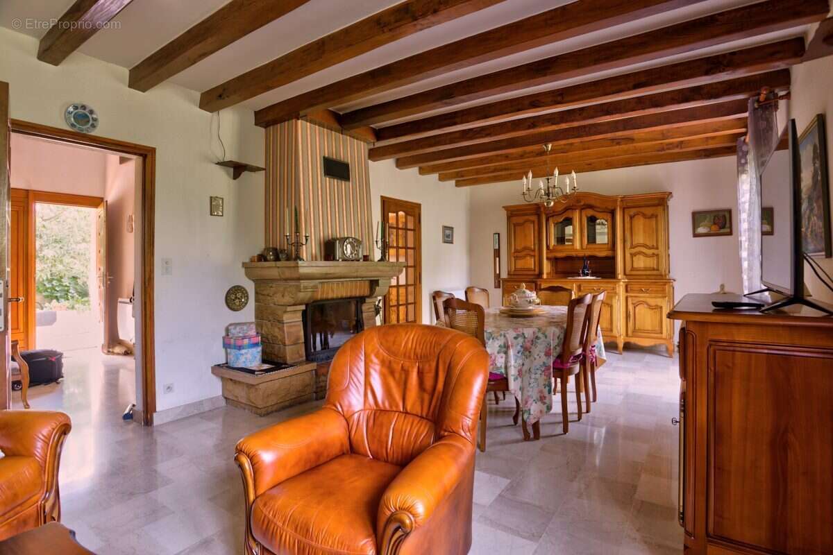 Maison à SAINT-BARTHELEMY-D'ANJOU