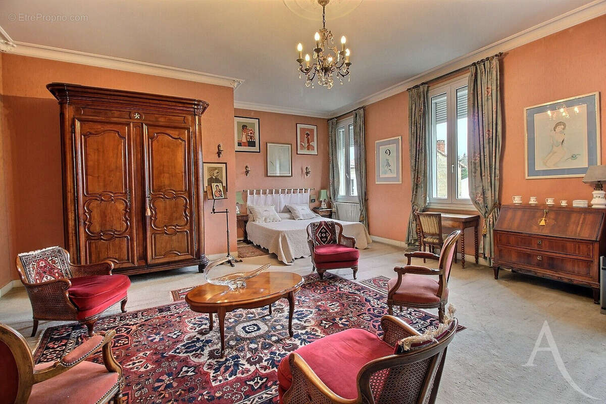 Léognan demeure en pierre (248m²) - photo 8