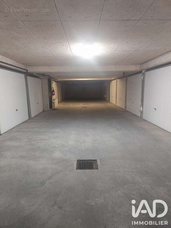 Photo 3 - Parking à CHAMPIGNY-SUR-MARNE