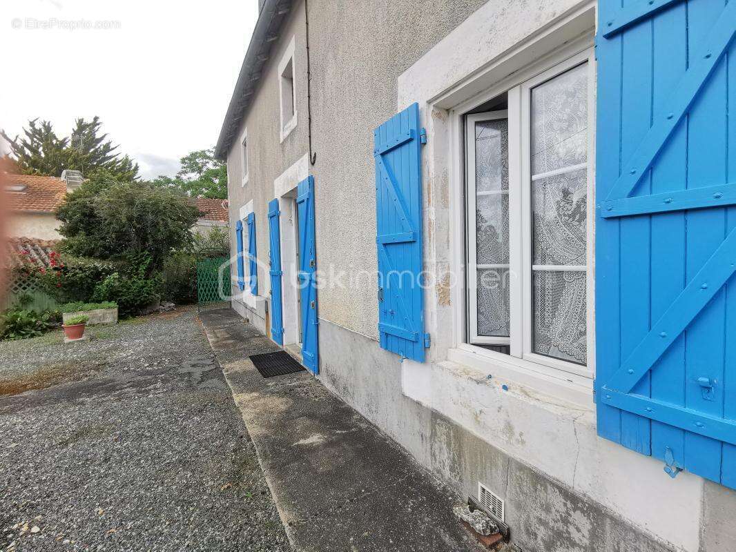 Maison à LEIGNES-SUR-FONTAINE