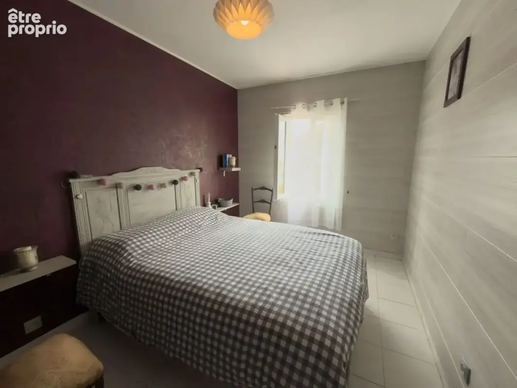 Chambre1bis - Maison à CHATEAU-GUIBERT