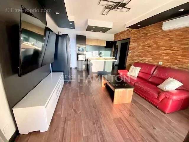 Appartement à SIX-FOURS-LES-PLAGES