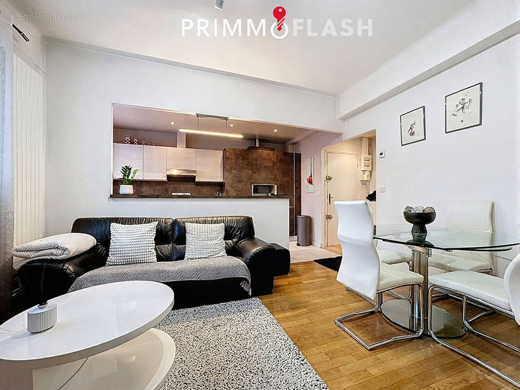 Appartement à AUBERVILLIERS