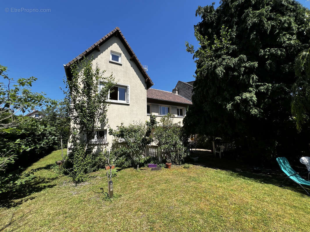 Maison à LE BLANC-MESNIL