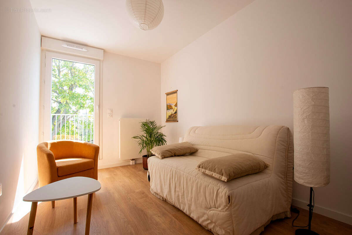 Appartement à FOURAS