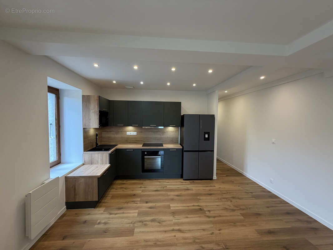 Appartement à DOUVAINE