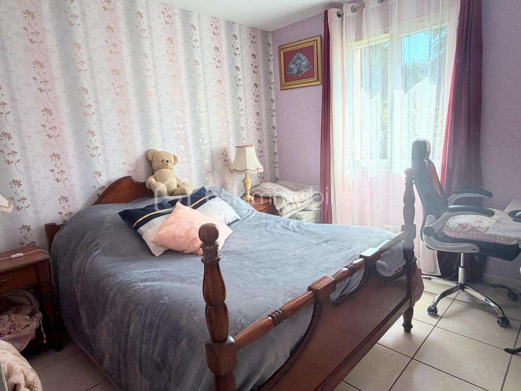 Propriété avec maison de plain-pied et son studio et son beau terrain de 3333 mètres avec piscine de 9X4 à l'abri des regards - photo 19