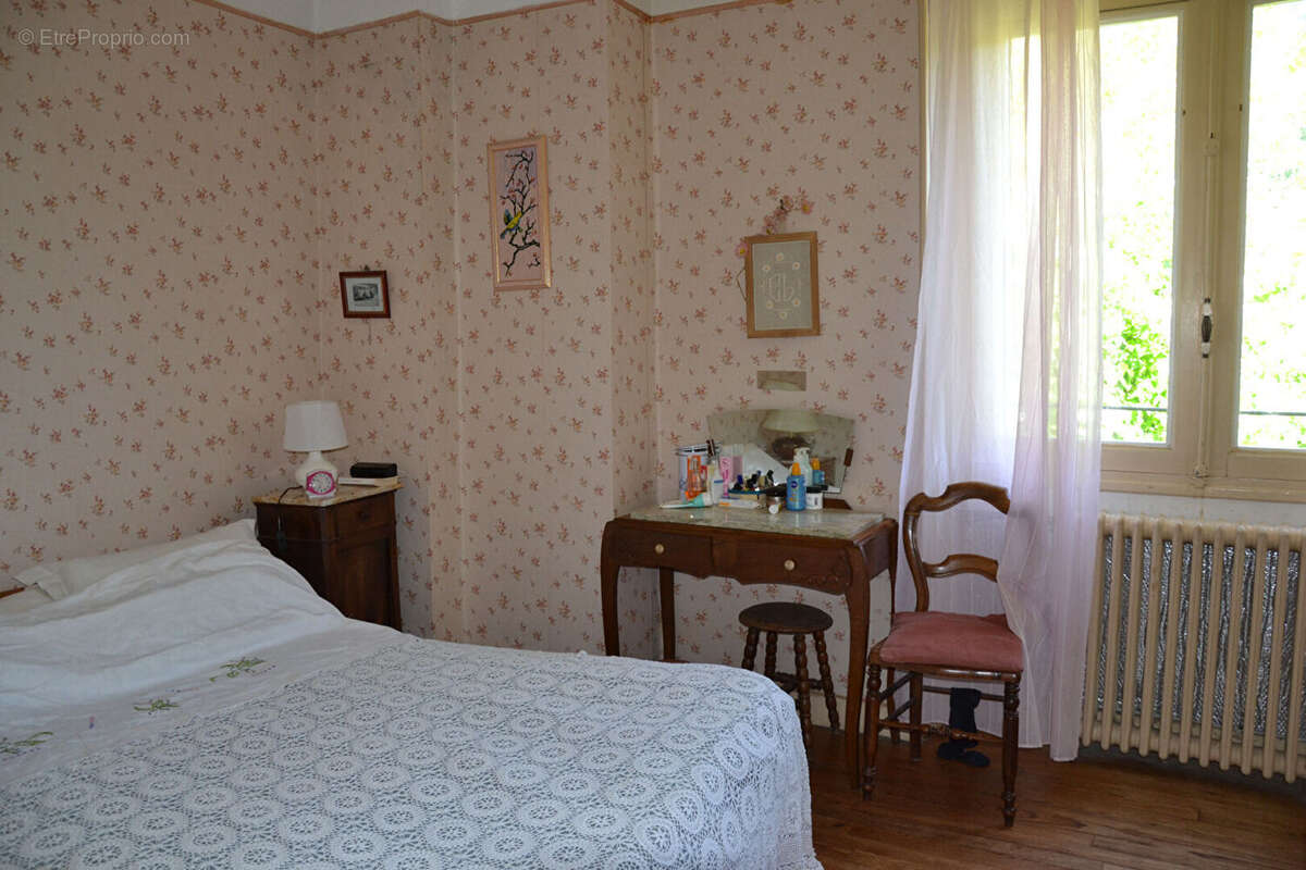 Courniou dans hameau maison  de 200m²  DPE  B avec 653 m² de terrain - photo 10