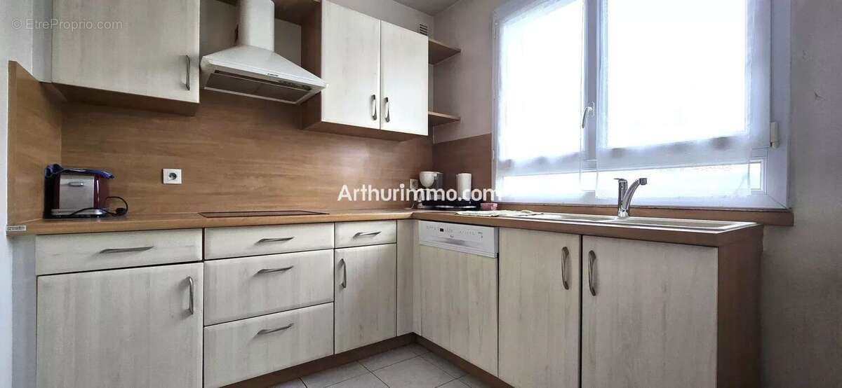 Appartement à SAINT-MAUR-DES-FOSSES