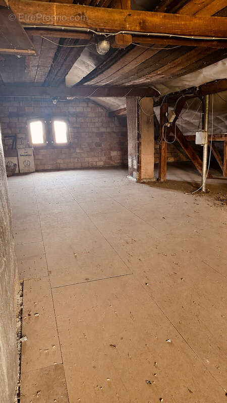Élégante maison familiale de 220 m2 sur un magnifique terrain arboré de 15 ares - photo 28