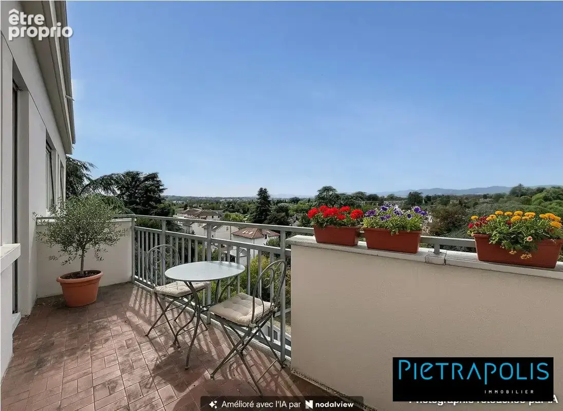Appartement 4 pièces 106 m² à vendre à Tassin-La-Demi-Lune (69160) - photo 4