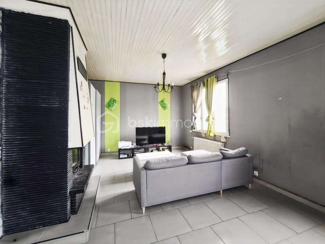 Maison à GOUSSAINVILLE