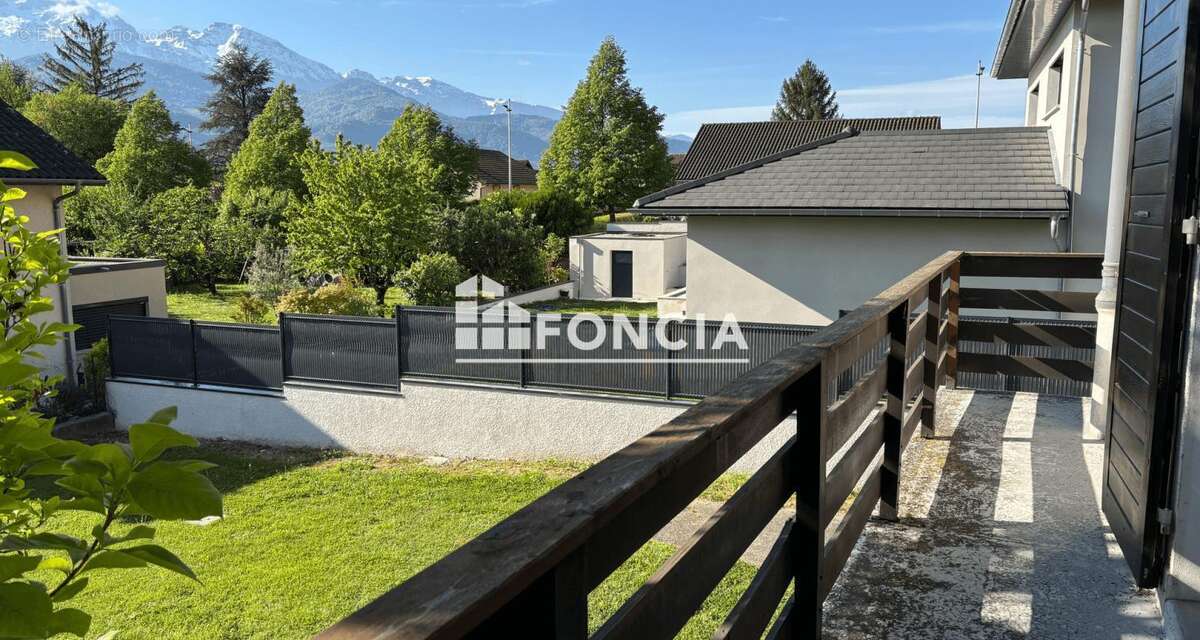 Maison à CROLLES
