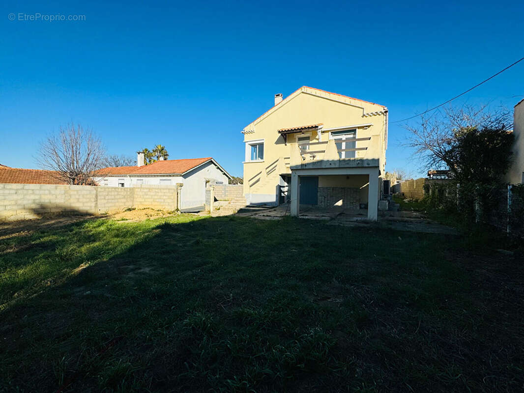 Maison à CORNEILHAN