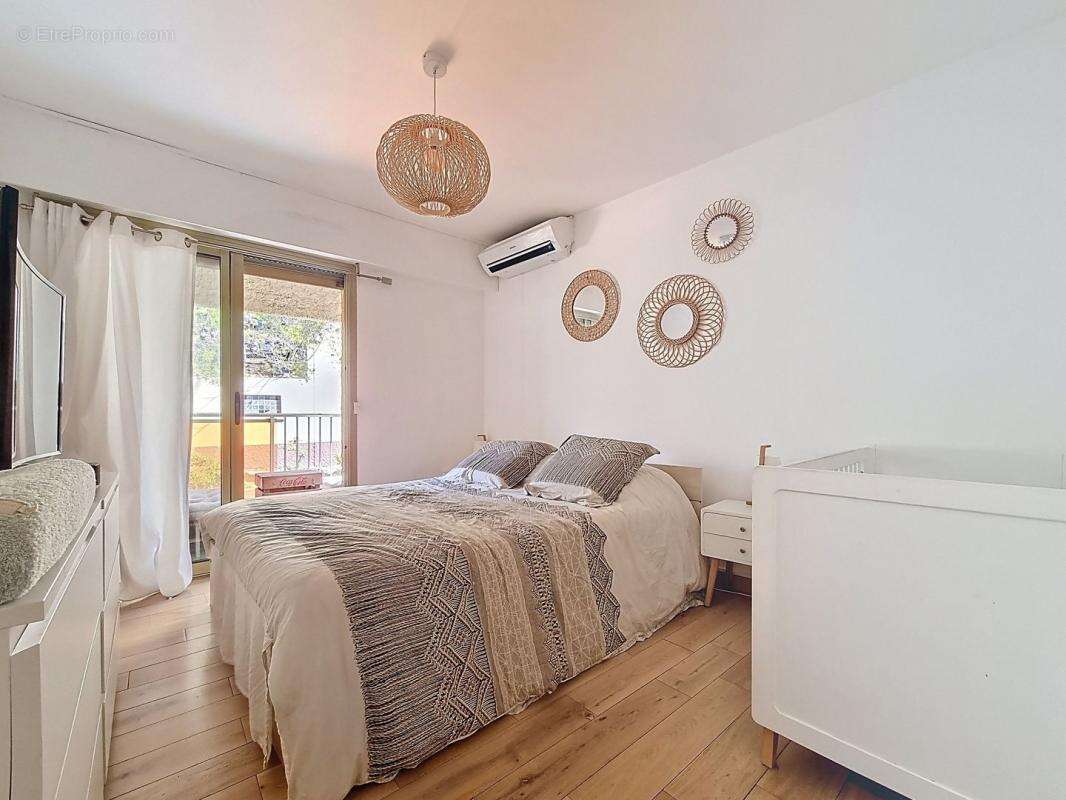 Appartement à LE CANNET