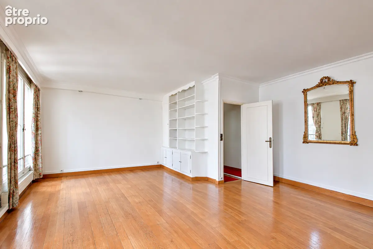 Appartement à PARIS-15E