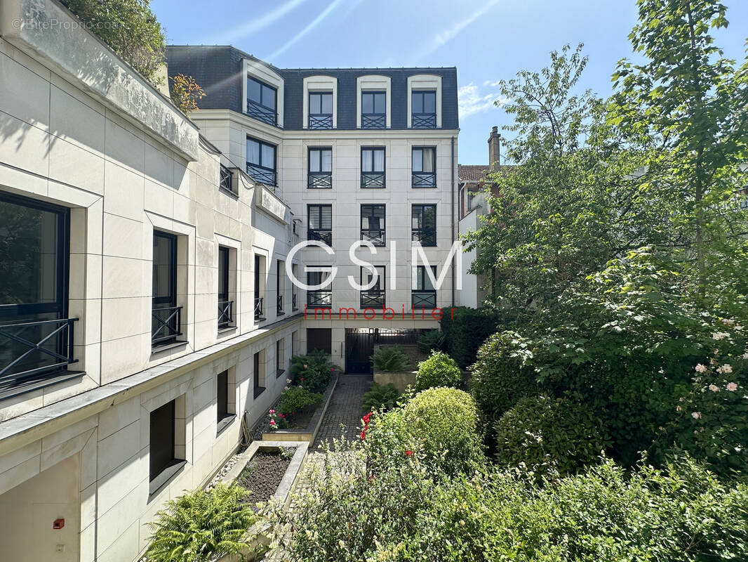 Appartement à GARCHES