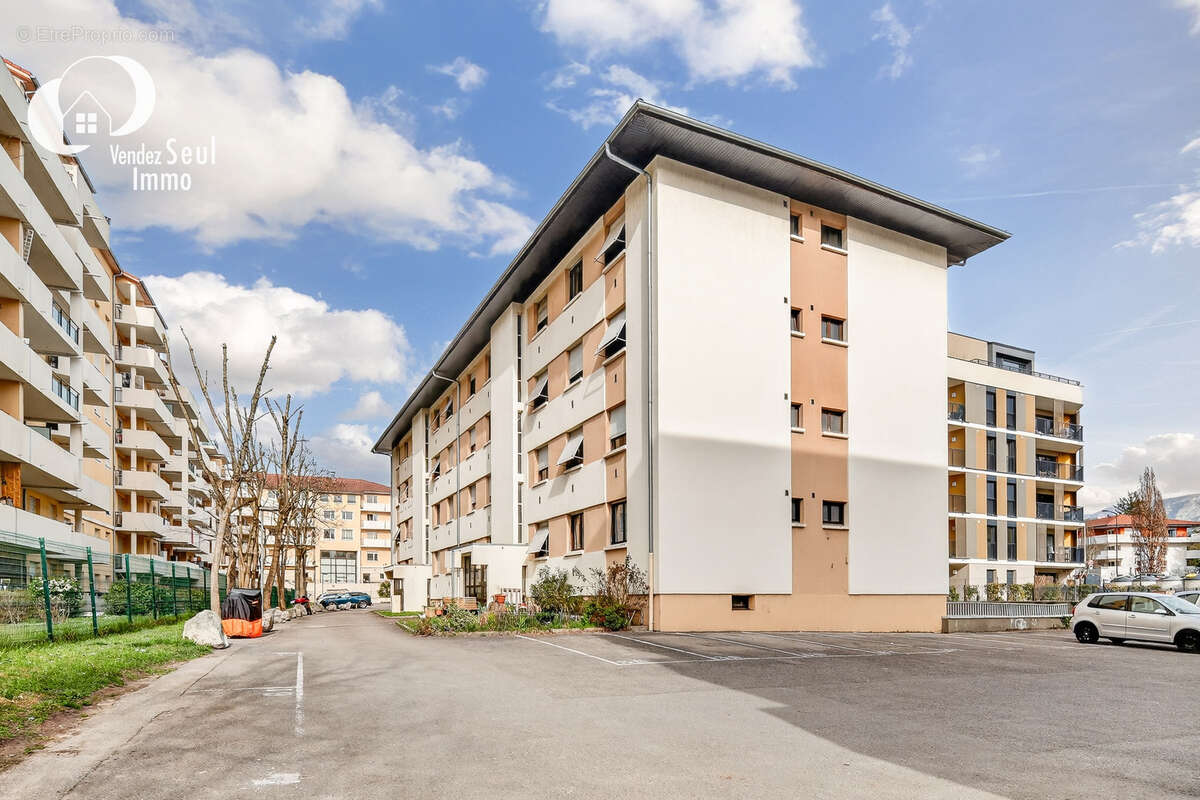 Appartement à SAINT-JULIEN-EN-GENEVOIS