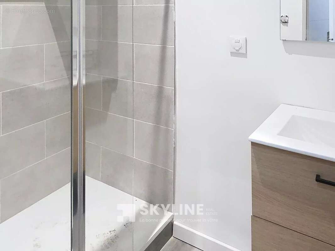 Appartement à MARSEILLE-2E