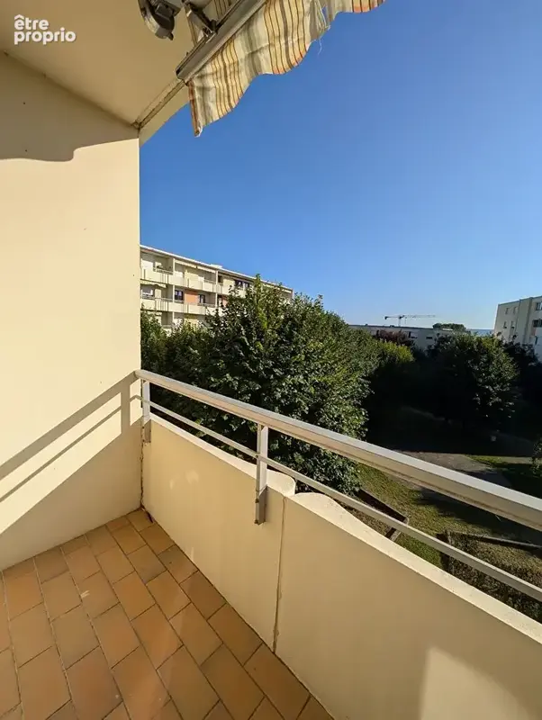 Grand t3 avec balcon cave et garage double - exposition sud - photo 4