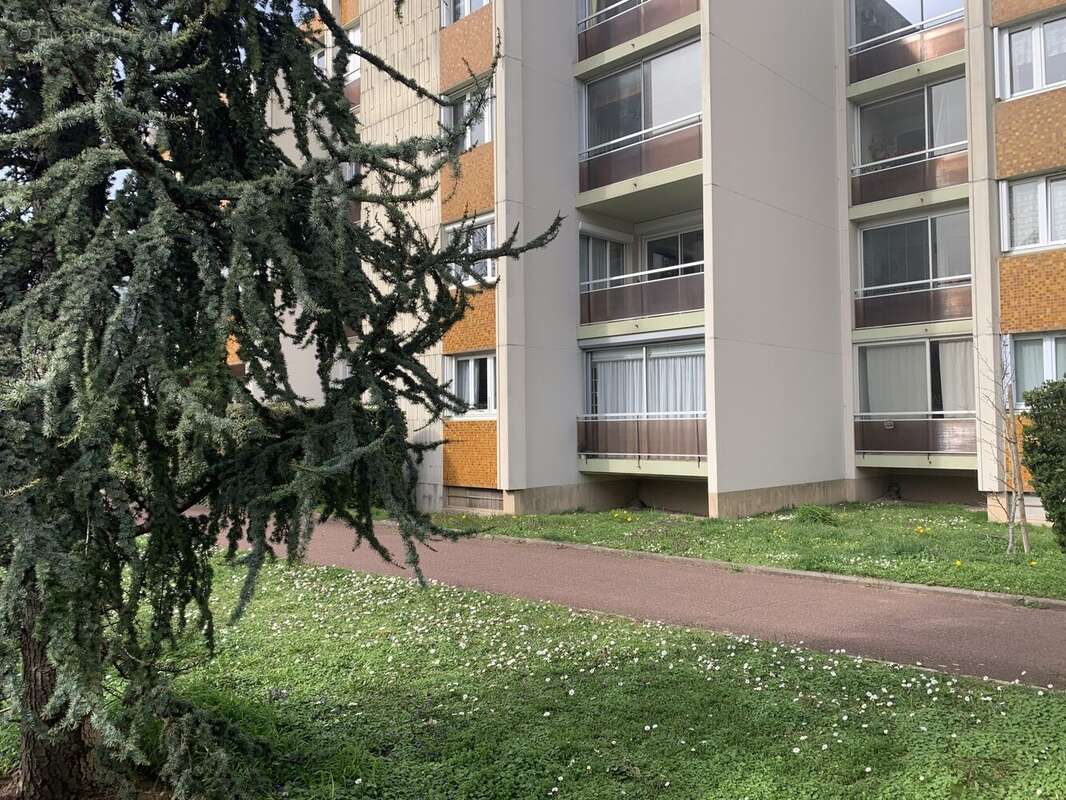 Appartement 89 m² à Dijon  - photo 2