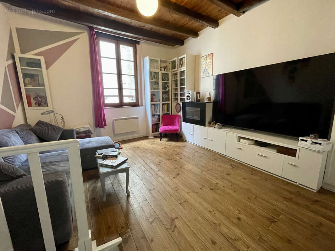 Maison à SAINT-SAVINIEN