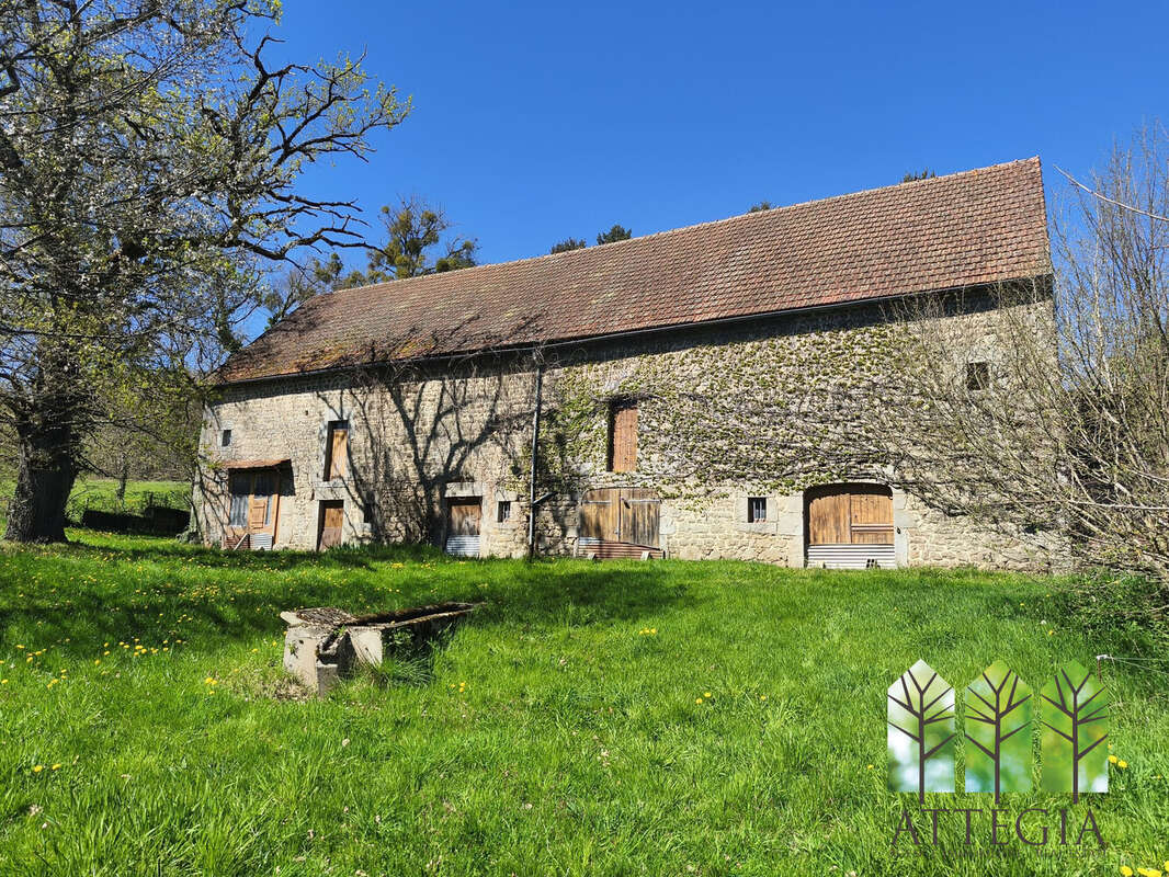 Maison 261 m² à Lupersat  - photo 7