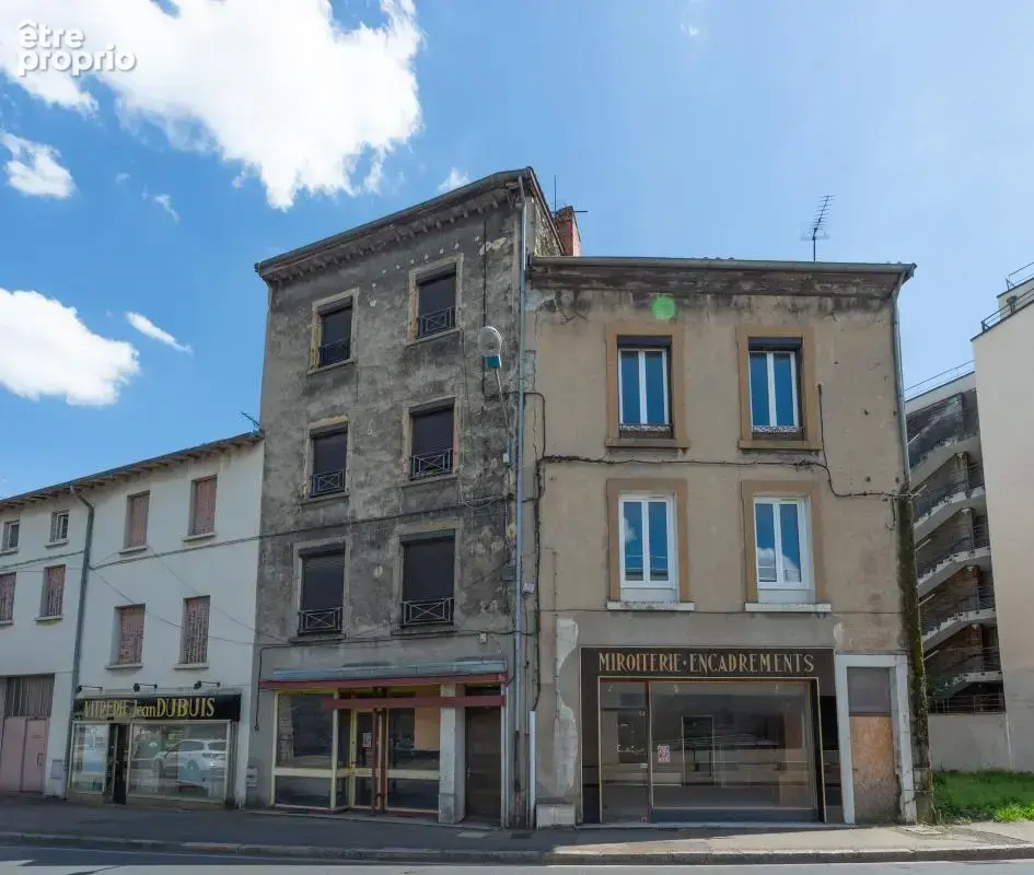 Ensemble immobilier - 708 m² - Givors (69) - photo 2