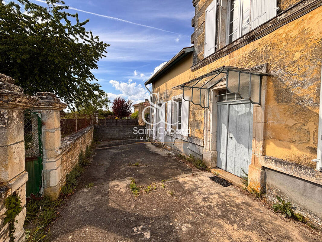 Maison à CHAMPMILLON