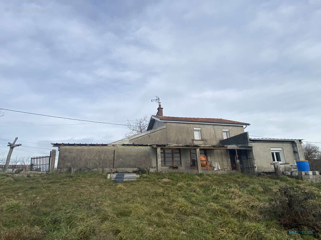 Maison à AUBIN