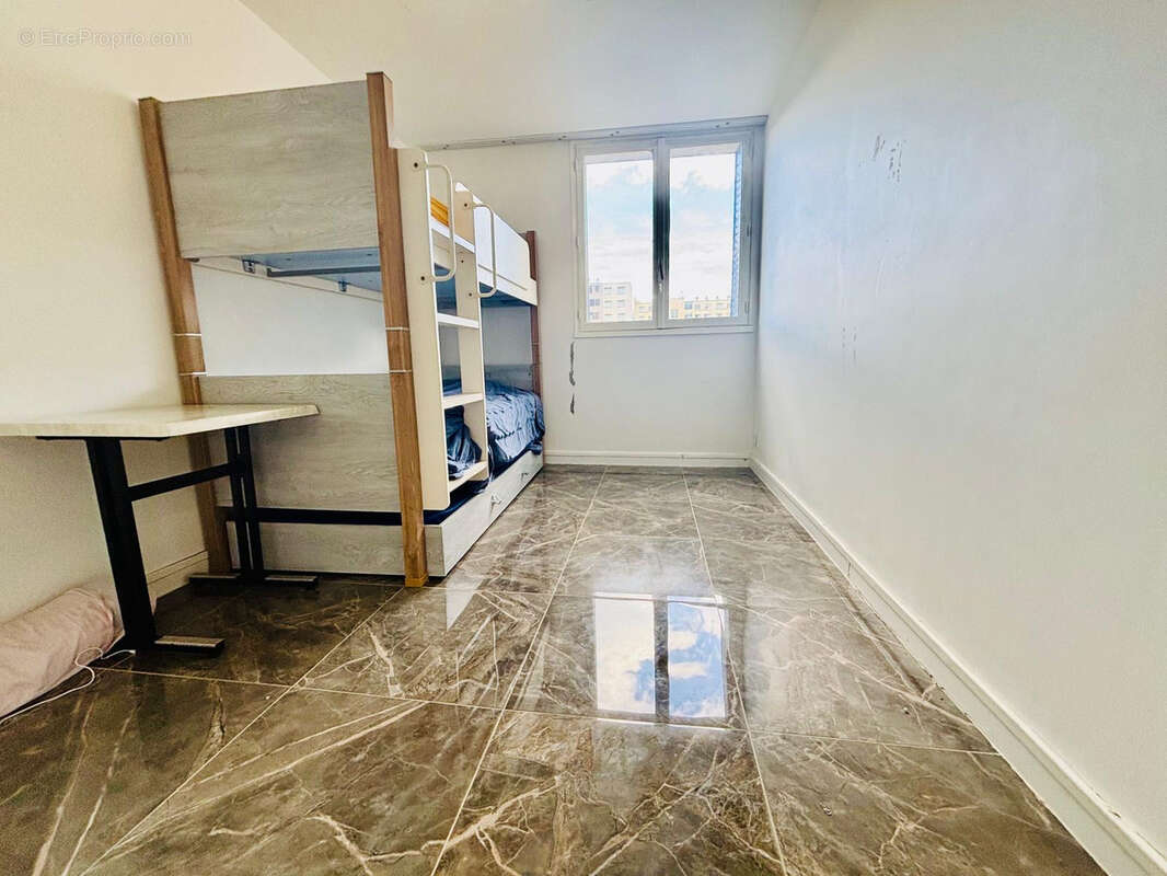 Appartement à FONTAINE