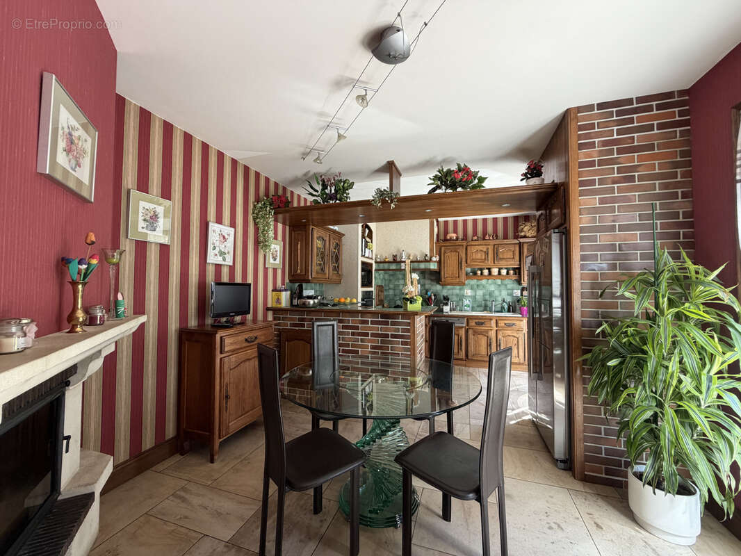 Maison à COURTENOT