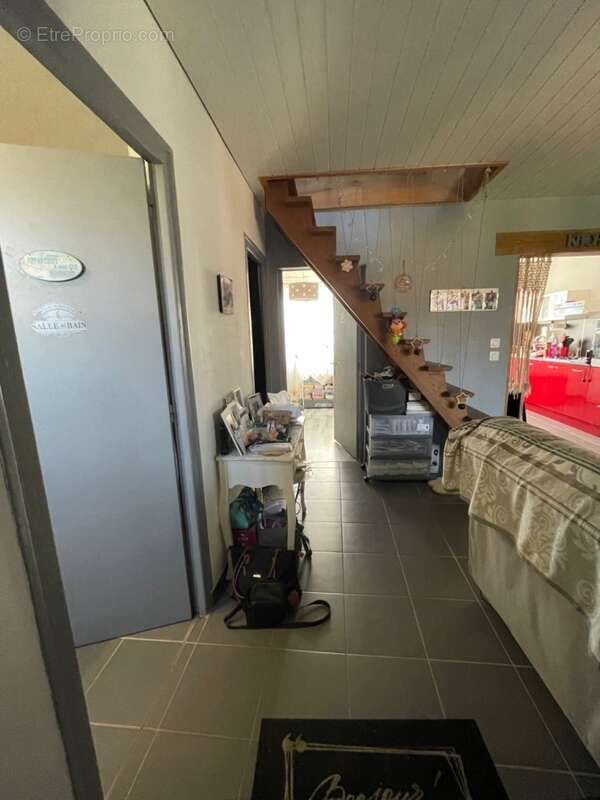 Maison à MONTAIGUT-LE-BLANC