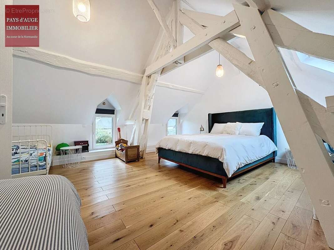 Maison à NEUVILLE-SUR-TOUQUES