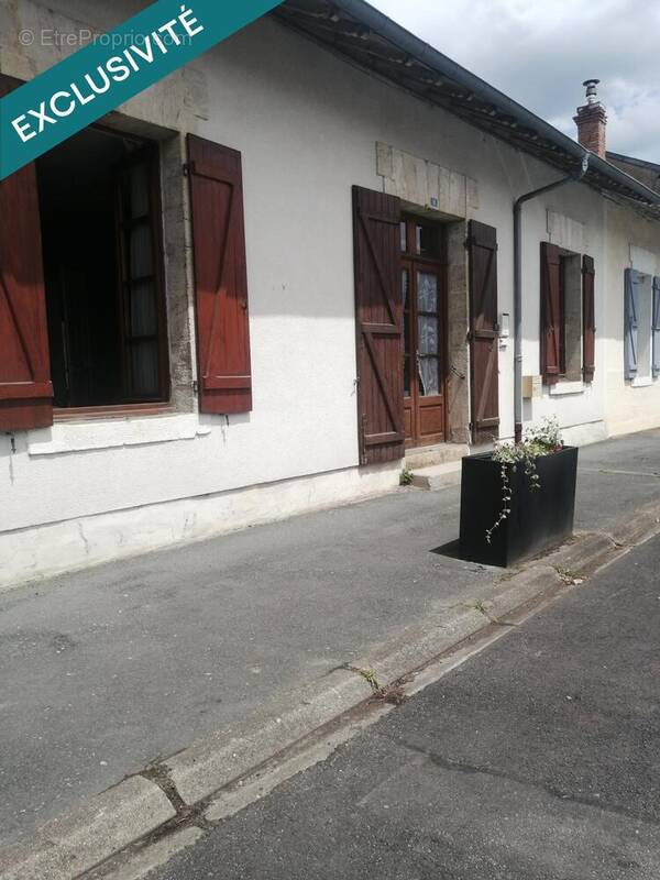 Photo 1 - Maison à LUXEY